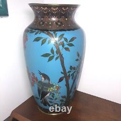 ANTIQUE Beautiful Japanese Cloisonne Enamel 12 Vase. Meiji PeriodVIVID COLORS
