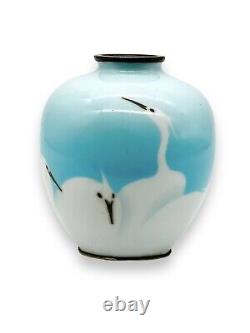 A Fine Japanese Cloisonne enamel musen-jippo Vase attr Gonda Hirosuke