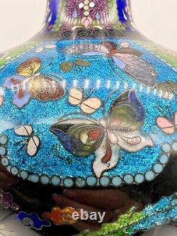 A Large Japanese Cloisonne Ginbari baluster vase. Meiji period