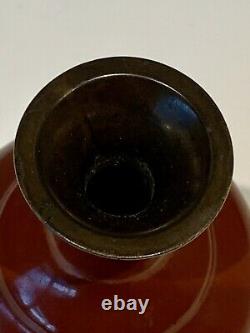 A Museum Quality Japanese Cloisonne vase signed Gonda Hirosuke. Meiji Period