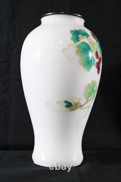 Ando Jubei Japanese Cloisonne Signed 7.5 Vase Grape Vine Motif Taisho Showa