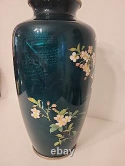 Antique Japanese Green Wired Cloisonne Flower & Bird Vase 19/20th C. PERFECT