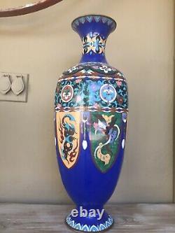 Antique Japanese Meiji Period Cloisonné vase. Medallion designs