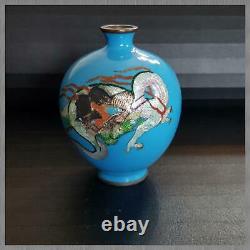 Antique Japanese cloisonne vase with dragon pattern Meiji period
