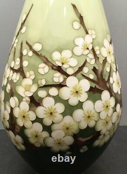 Beautiful Japanese Taisho Cloisonne Vase Apple Tree Blossoms