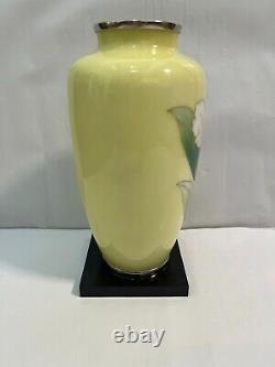 Cloisonne Vase Flower pattern 8 inch tall Japanese Pot