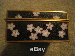 Fine Japanese Cloisonne Box with Bird and Flowers, Early to Mid 20th Century