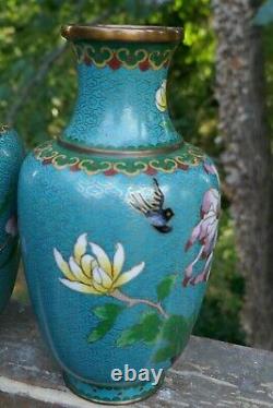 Gorgeous Pair of Vintage Chinese Cloisonne Floral Design Vases 7 7/8 Tall
