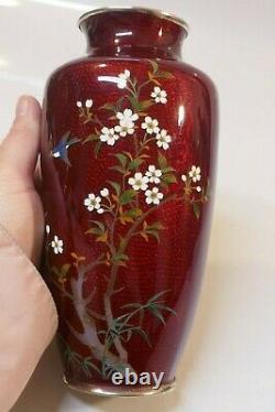 Gorgeous Vintage Japanese Cloisonne Pigeon Blood Vase 7 3/8 Tall