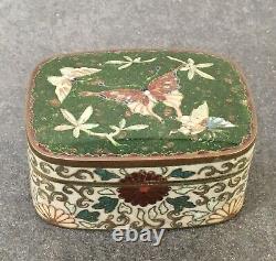 Japanese Meiji Silver Wire & Wireless & Goldstone Cloisonne Box