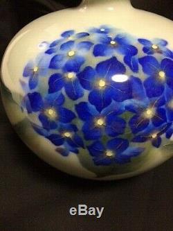Marked Ando Cloisonne vase with hydrangea, very beautitul