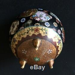 NAMIKAWA YASUYUKI (attributed). Beautiful rare cloisonne jar with cover
