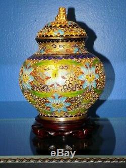 PAIR OF CLOISONNE JARS / VASES 9.5 With STANDS-PORCELAIN ASIAN ORIENTAL JAPANESE