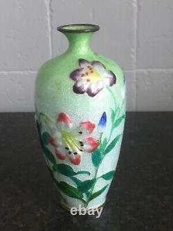 Stunning Antique Japanese Cloisonné Vase