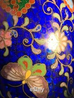 Vintage Japanese Cloisonne Butterfly Vase, Foil background. 4