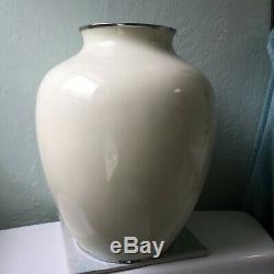 Vintage Japanese cloisonné vase, very large with beautiful hydrangea design