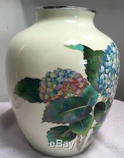 Vintage Japanese cloisonné vase, very large with beautiful hydrangea design